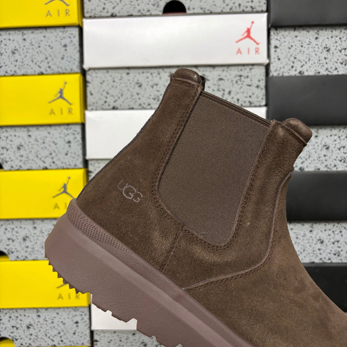 UGG Burleigh Chelsea Boot – Chocolate (Style #2050) | Sizes 39–44