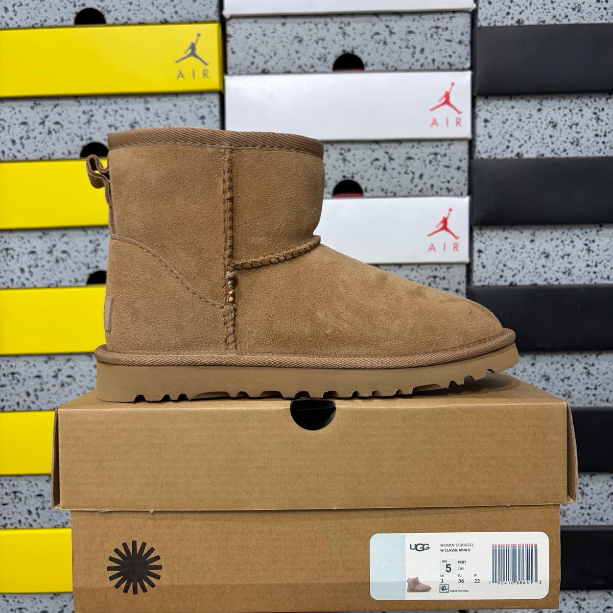 UGG Mid-Shaft Snow Boots – Chestnut | Classic Style #6222 | Sizes 35–44