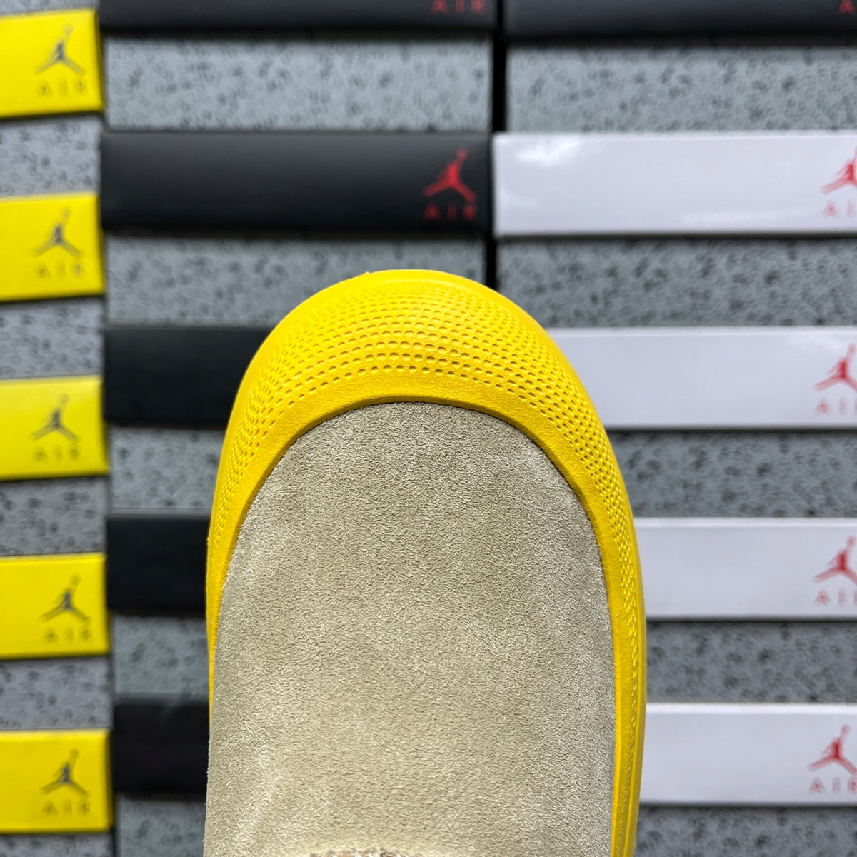 UGG Snow Boots – Classic Yellow (Style #1114196) | Sizes 35–45