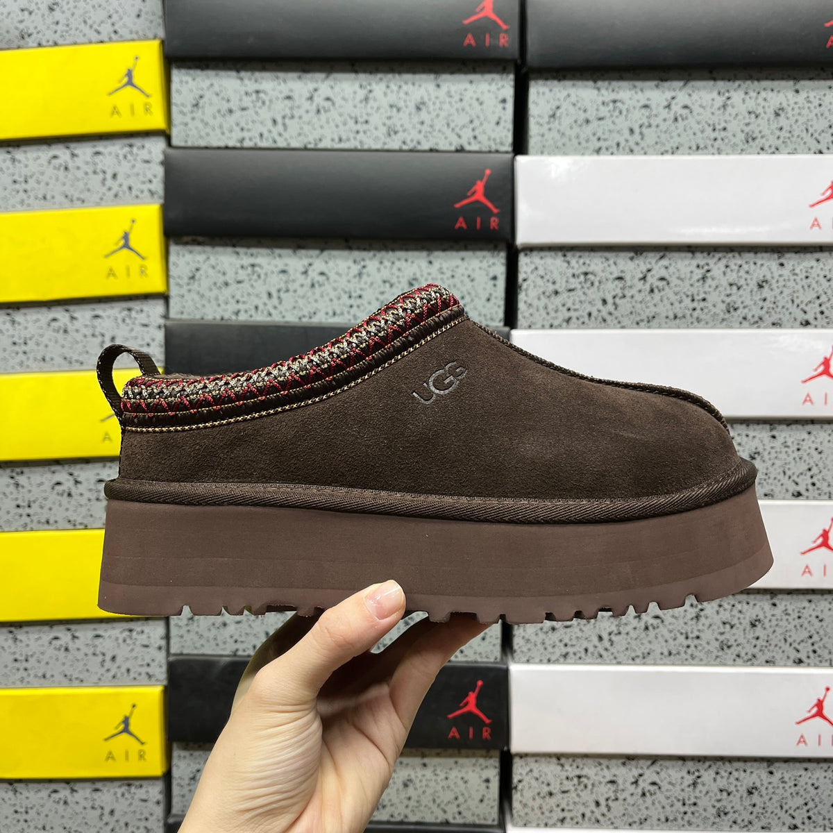 UGG Snow Boots – Cocoa Brown (Style #1122553) | Sizes 35–41