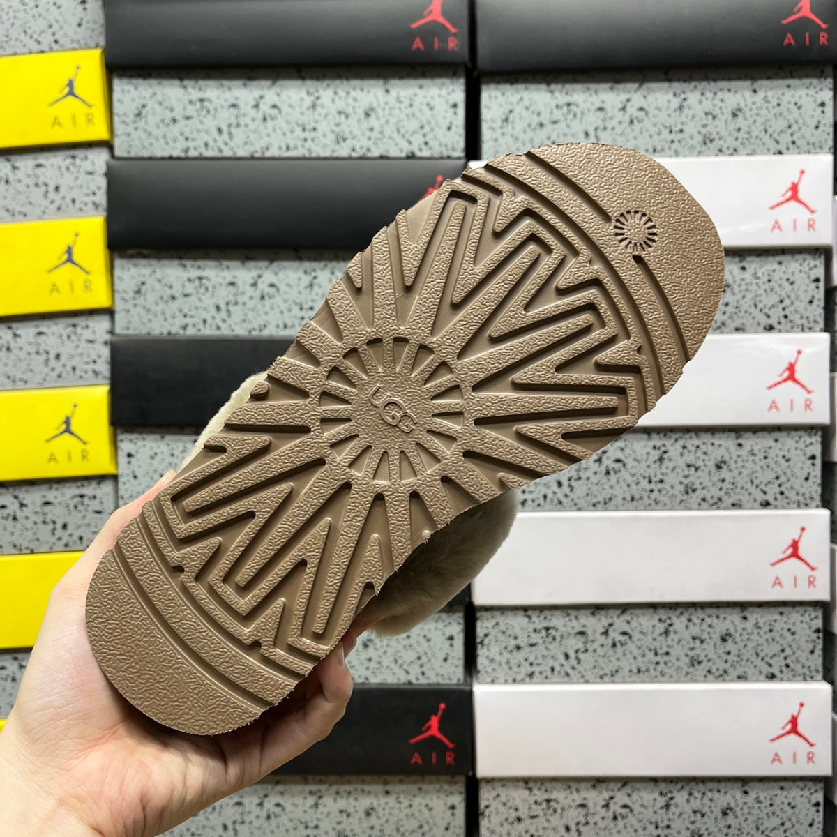 UGG Snow Boots – Antelope Brown (Style #1122550) | Sizes 35–40