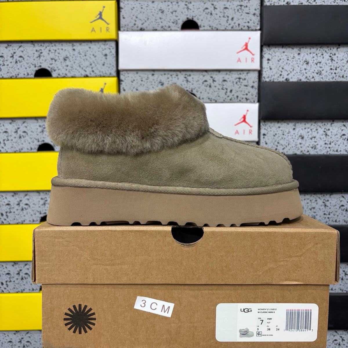 UGG Tazz Platform Slipper – Antelope Brown (Style #4810-3) | Sizes 35–40