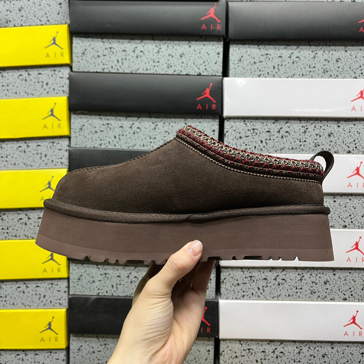 UGG Snow Boots – Cocoa Brown (Style #1122553) | Sizes 35–41