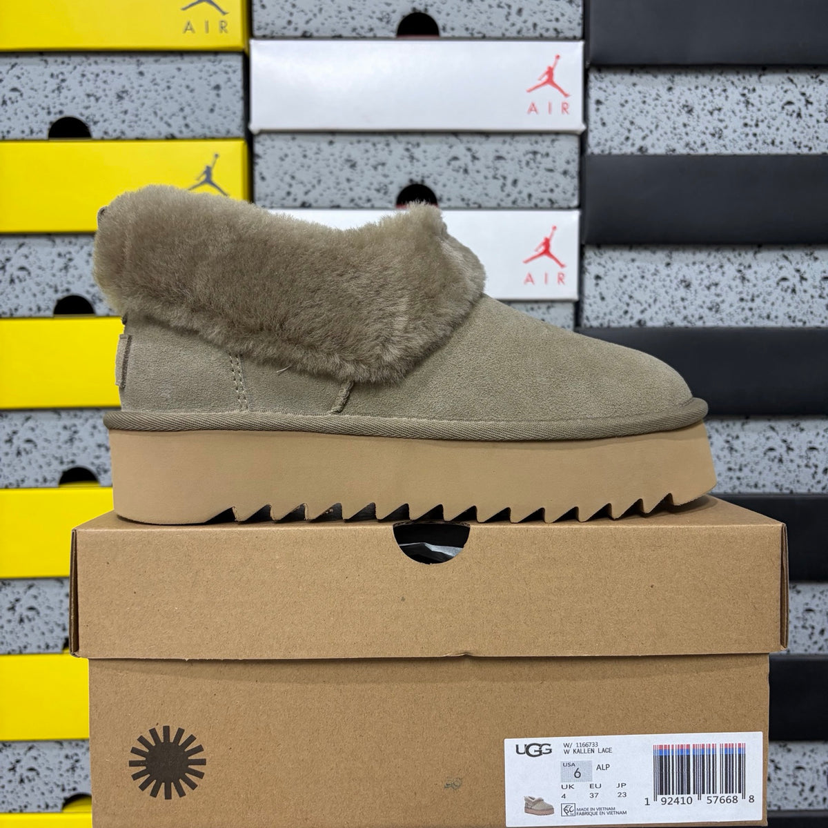 UGG Classic Festive Platform Boot – Brown (Style #W1166733) | Sizes 35–40