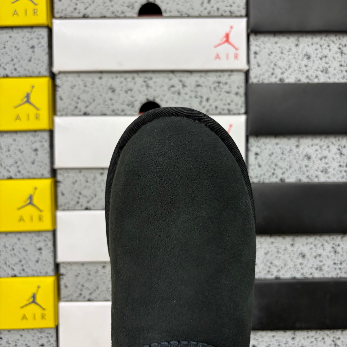 UGG Mid-Shaft Snow Boots – Black | Wood Buckle | Style #6422 | Sizes 35–40