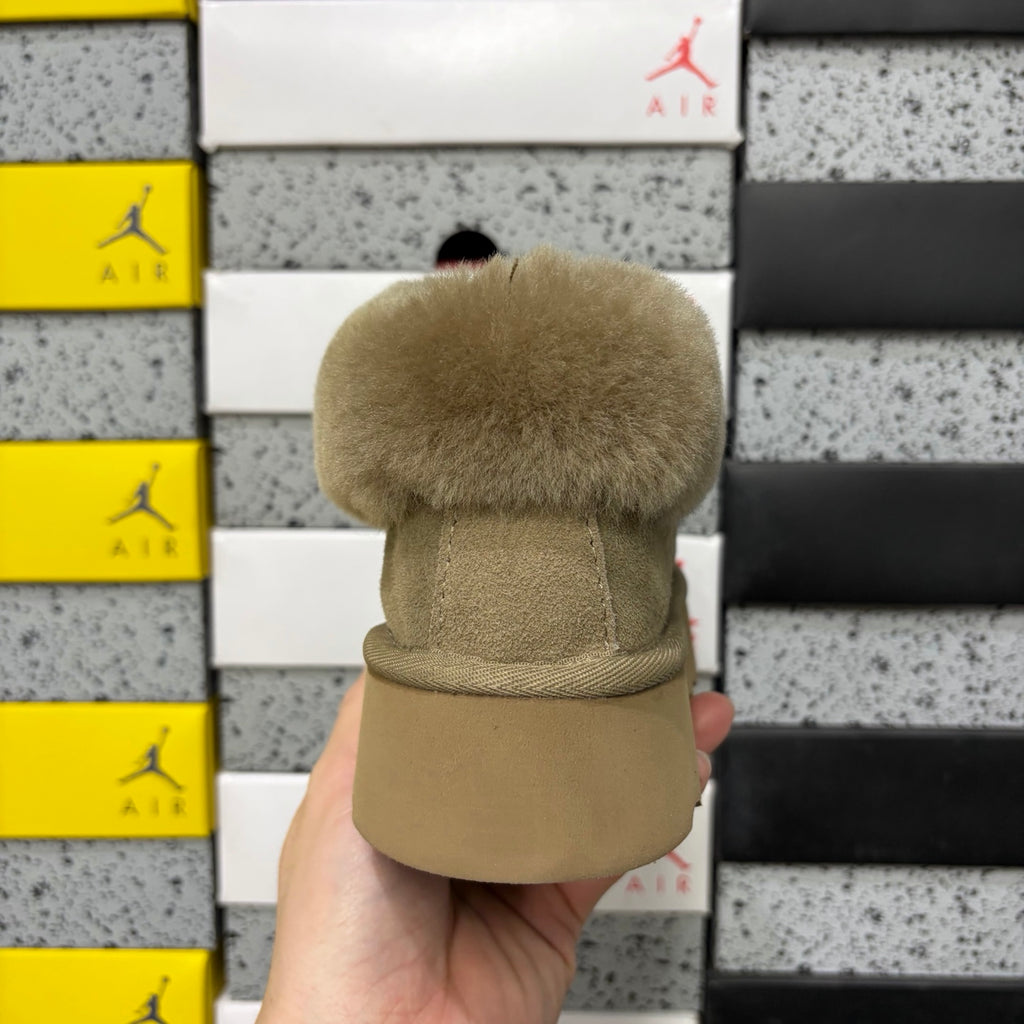 UGG Tazz Platform Slipper – Antelope Brown (Style #4810-3) | Sizes 35–40