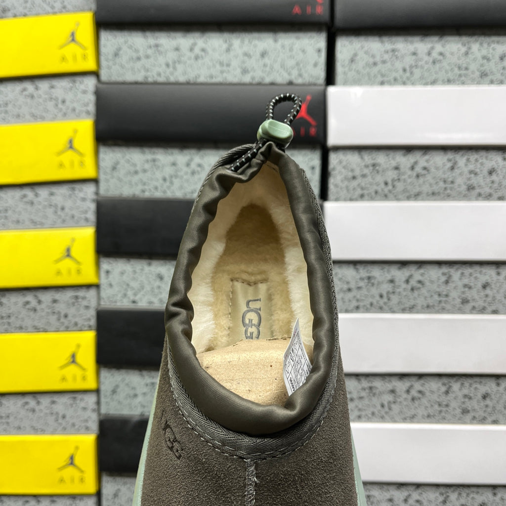 UGG Snow Boots – Mint Green Sole (Style #1144096) | Sizes 35–45