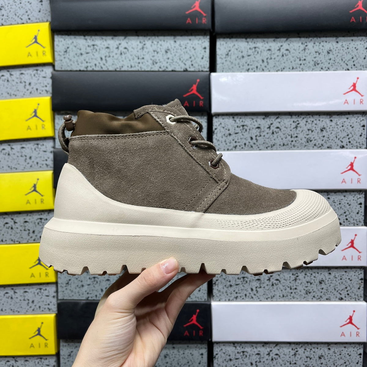 UGG Snow Boots – Walnut White | Style #113991 | Sizes 35–45
