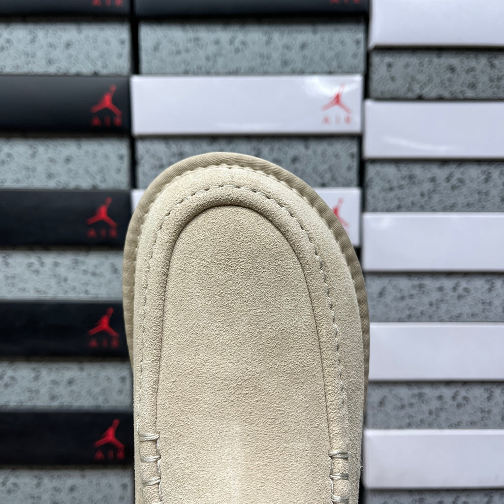UGG Snow Boots – Canola (Style #1180251) | Sizes 35–40