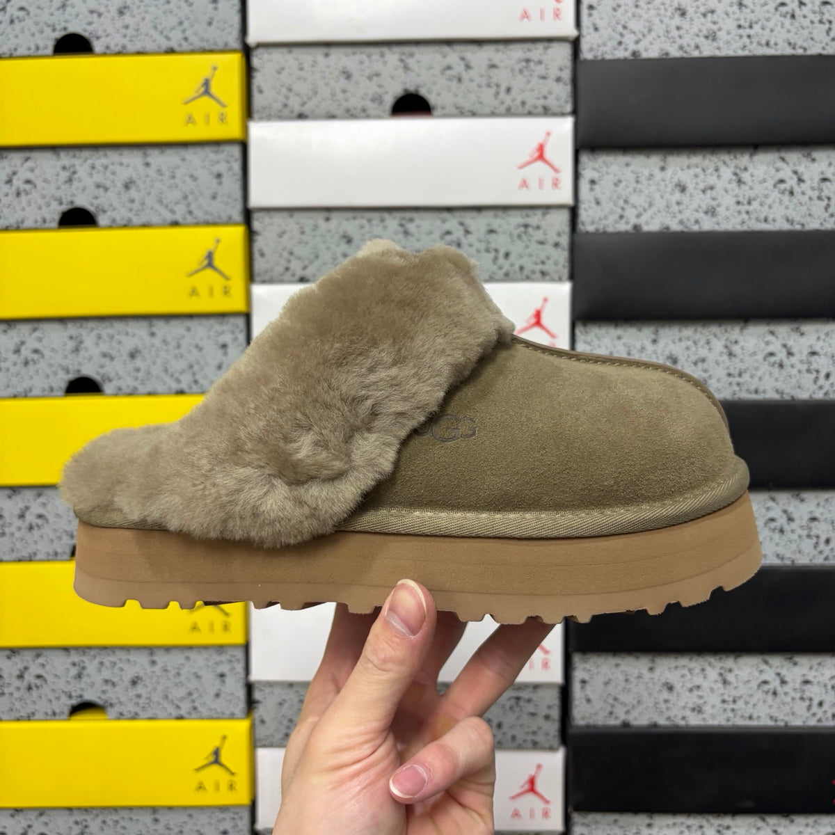 UGG Snow Boots – Antelope Brown Star Slide | 3cm Heel | Style #2550 | Sizes 35–40