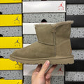 UGG Mid-Shaft Snow Boots – Antelope Brown | Wood Buckle | Style #6422 | Sizes 35–40