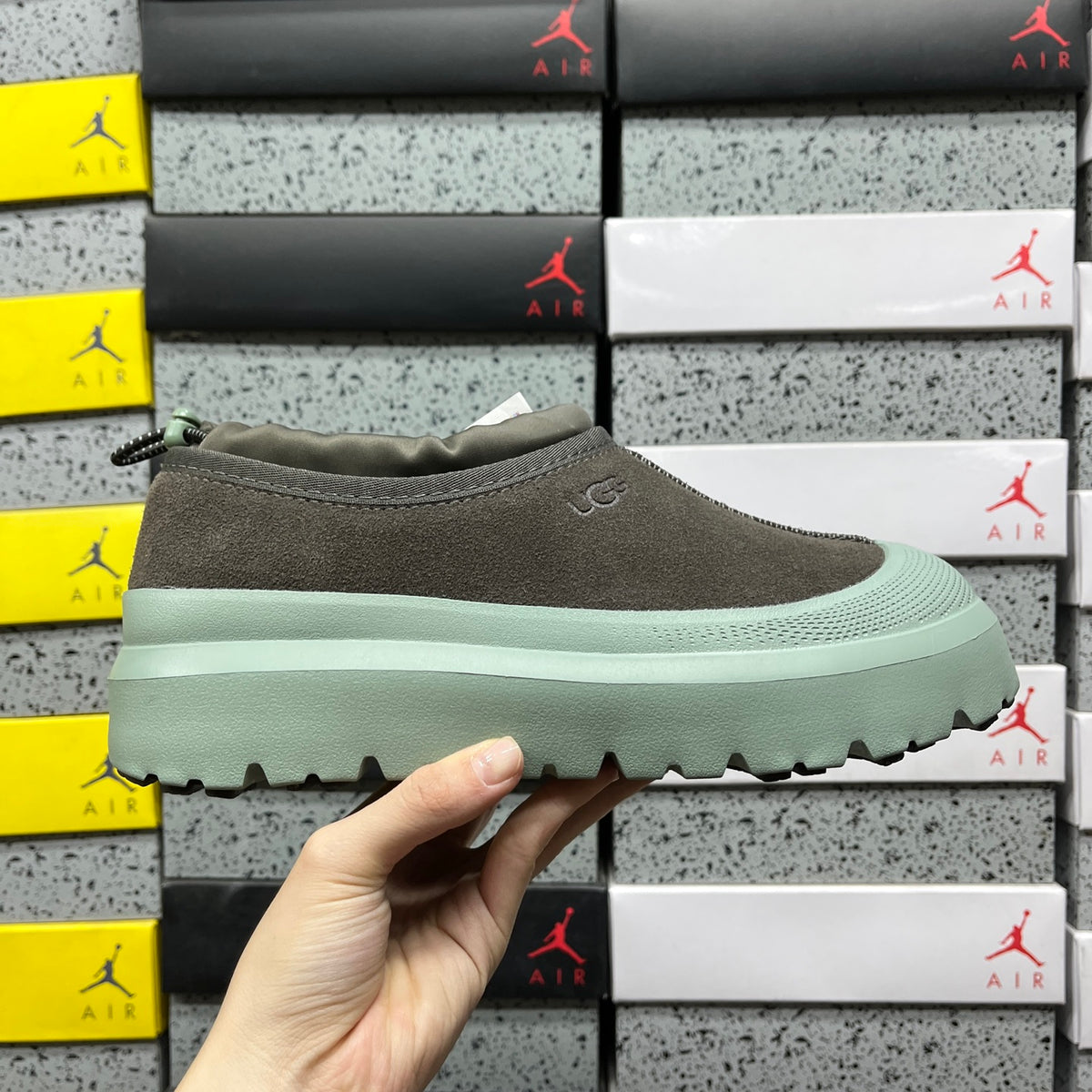 UGG Snow Boots – Mint Green Sole (Style #1144096) | Sizes 35–45
