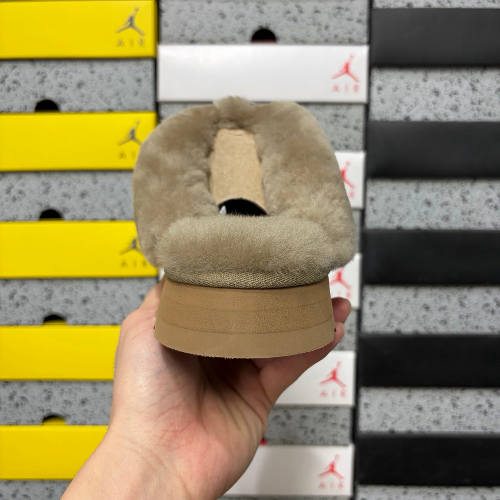 UGG Snow Boots – Antelope Brown Star Slide | 3cm Heel | Style #2550 | Sizes 35–40