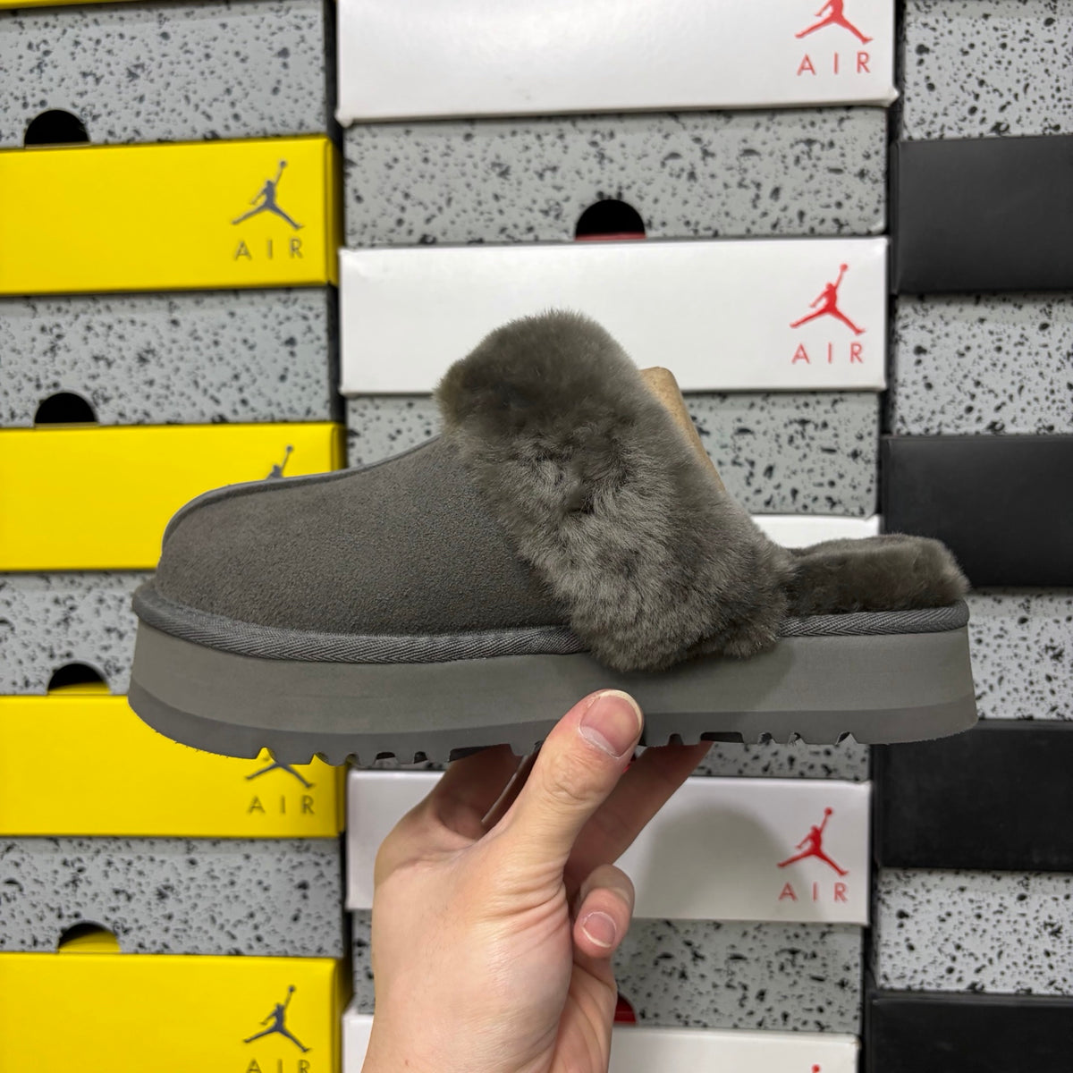 UGG Snow Boots – Gray Star Slide | 3cm Heel | Style #2550 | Sizes 35–40