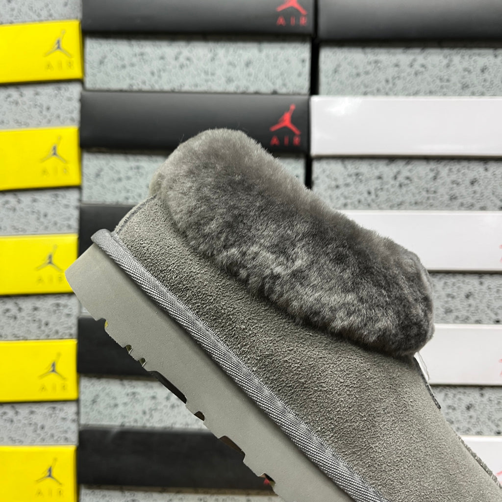 UGG Snow Boots – Light Grey (Style #1134810) | Sizes 35–40