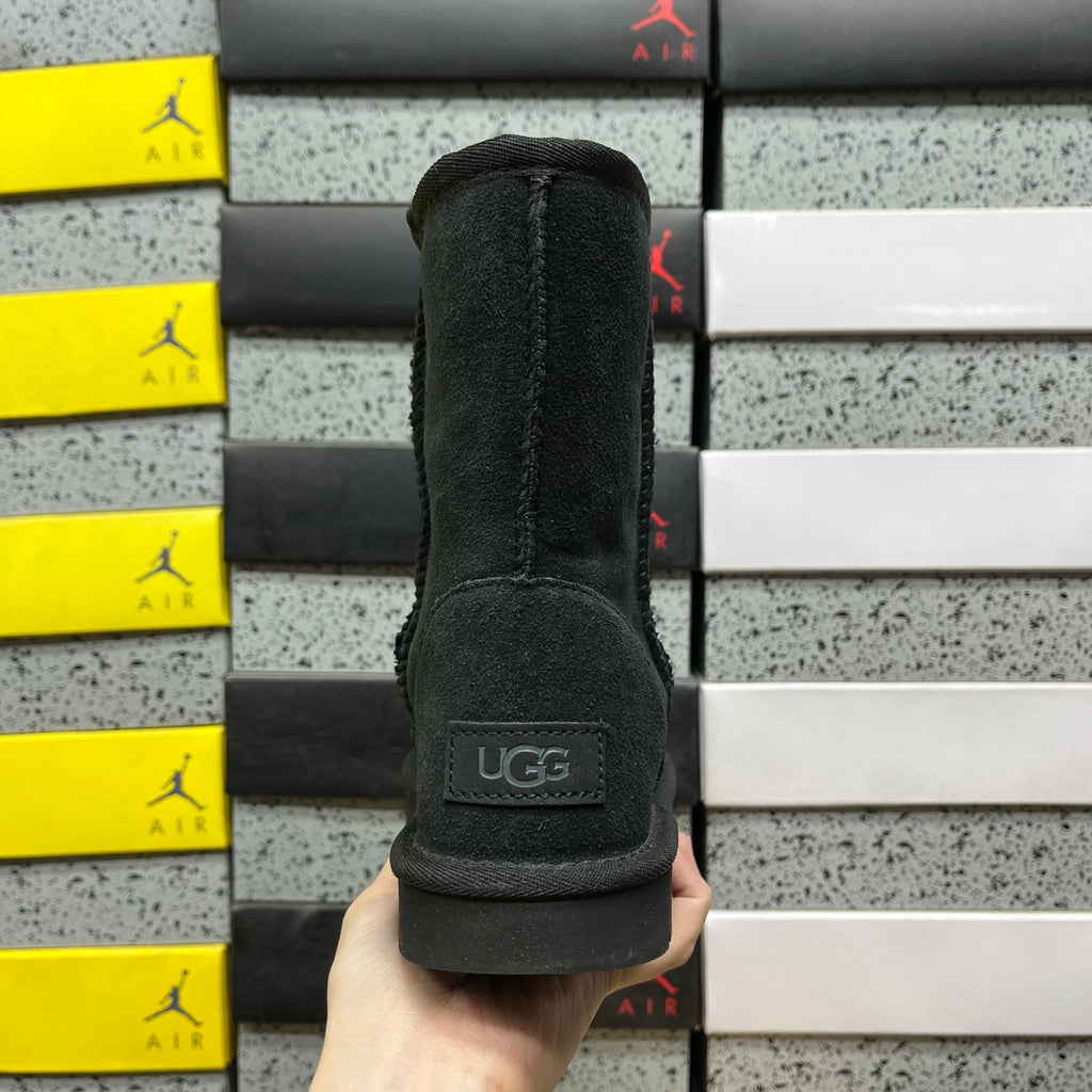 UGG Snow Boots – Classic Black (Style #1016223) | Sizes 35–40