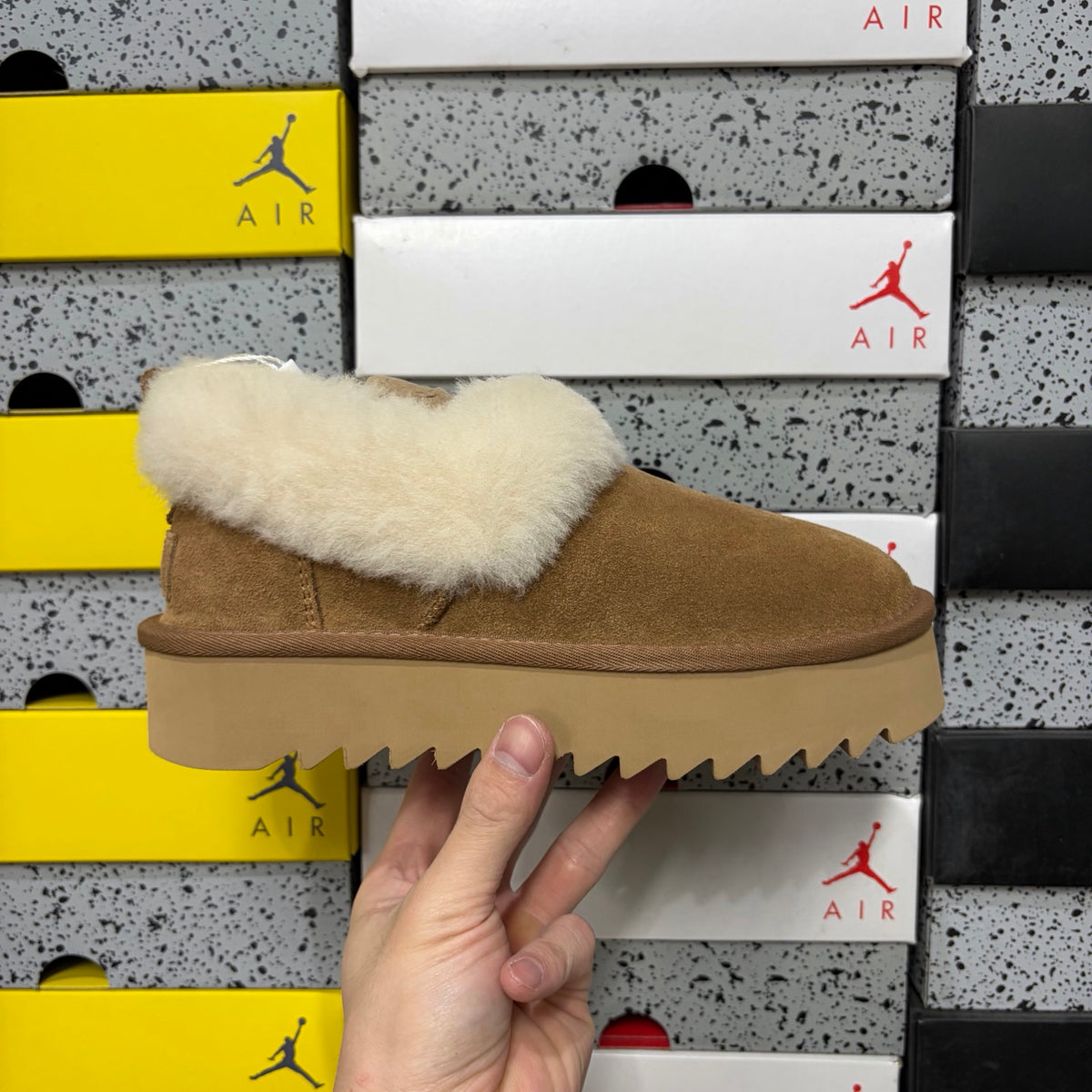 UGG Classic Festive Platform Boot – Chestnut (Style #W1166733) | Sizes 35–40