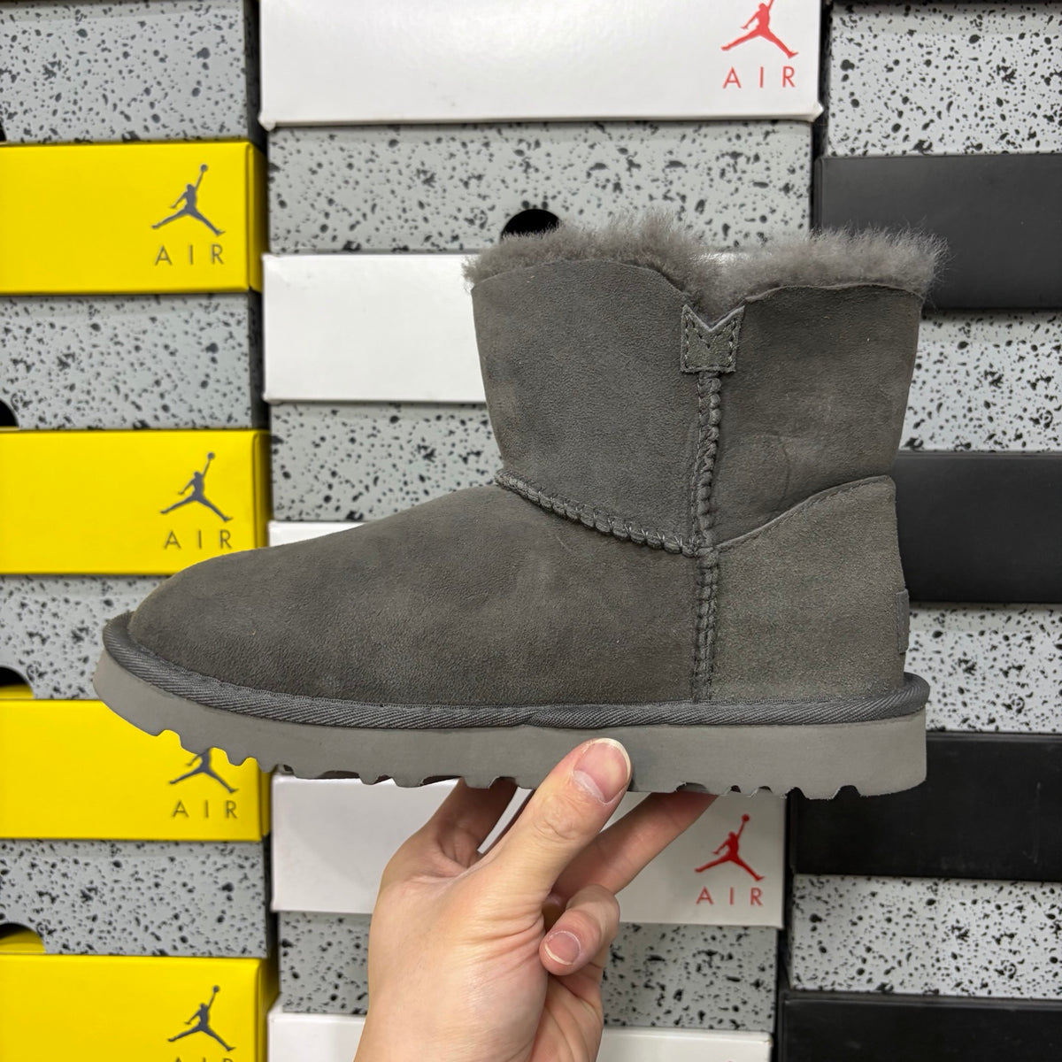 UGG Mid-Shaft Snow Boots – Gray | Wood Buckle | Style #6422 | Sizes 35–40