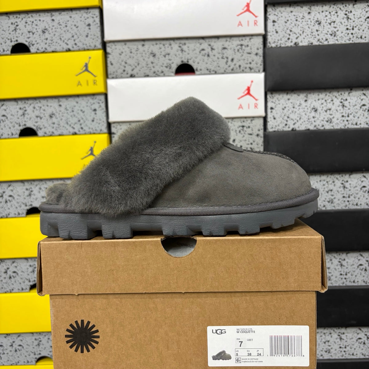 UGG Star Motif Slipper – Grey (Style #5125) | Sizes 35–40