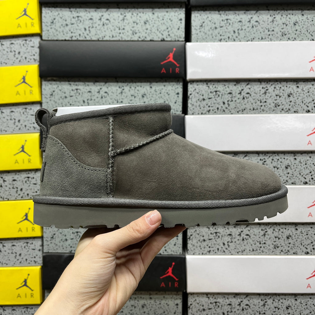 UGG Snow Boots – Classic Grey (Style #1116109) | Sizes 35–40